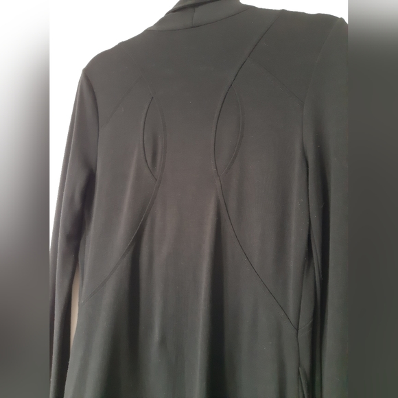 Zip up with asymmetrical zipper - Picture 3 of 5